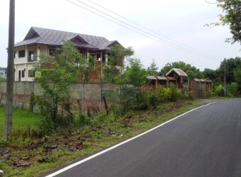 บ้าน 3 ชั้น รวมห้องใต้ดิน ใกล้Makroแม่ริม